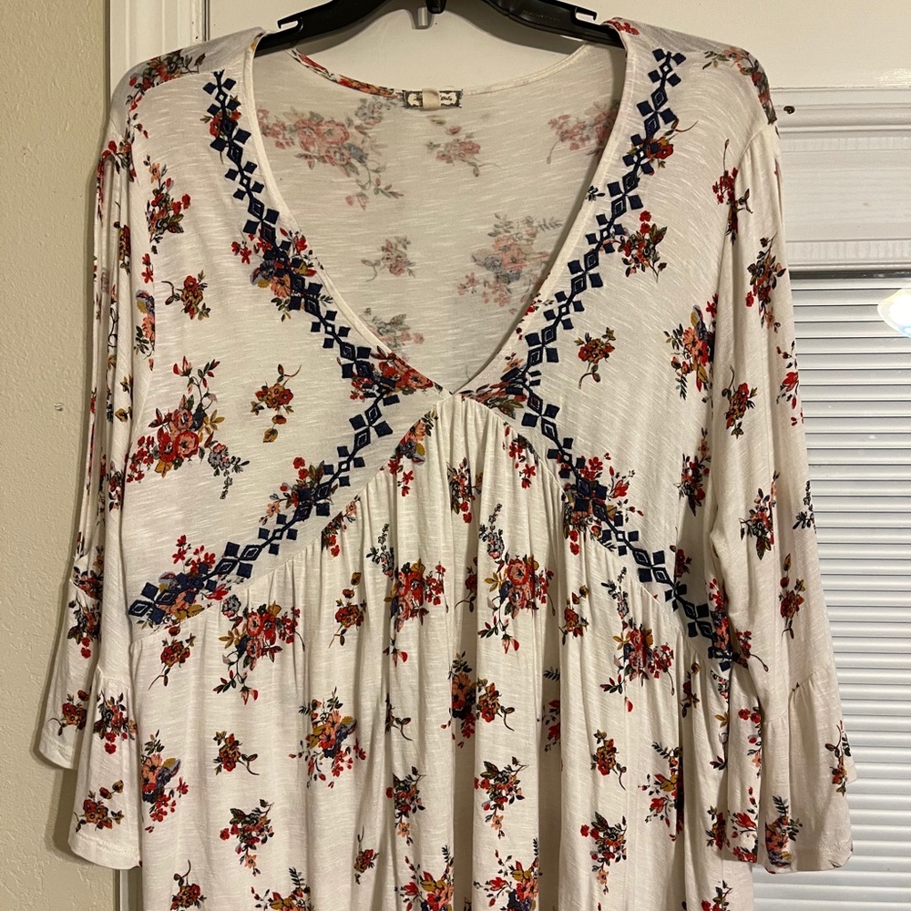 Floral top